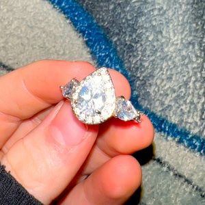 🤍Tear Drop Diamond Ring🤍